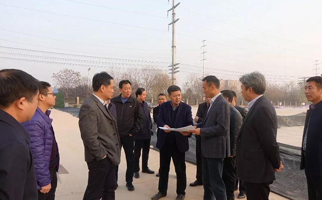 县委书记秦保建到龙8头号玩家建设有限公司新址调研