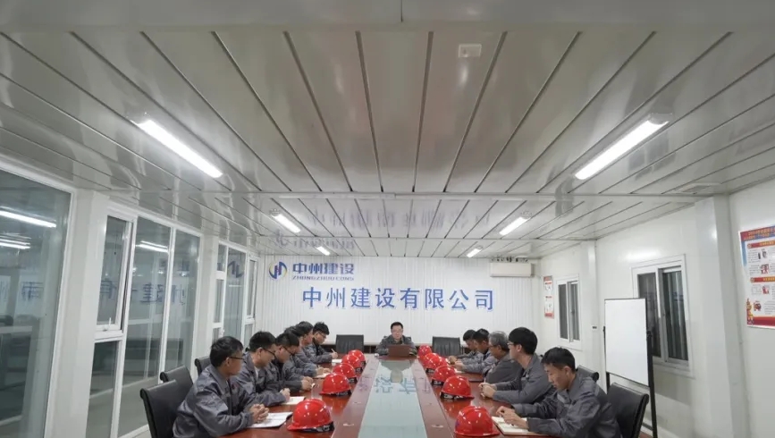 浴雪鏖战∣龙8头号玩家建设有限公司密集完成多处重要跨越封网施工